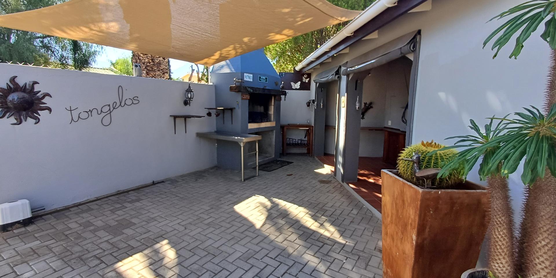 Image 2 of 6
