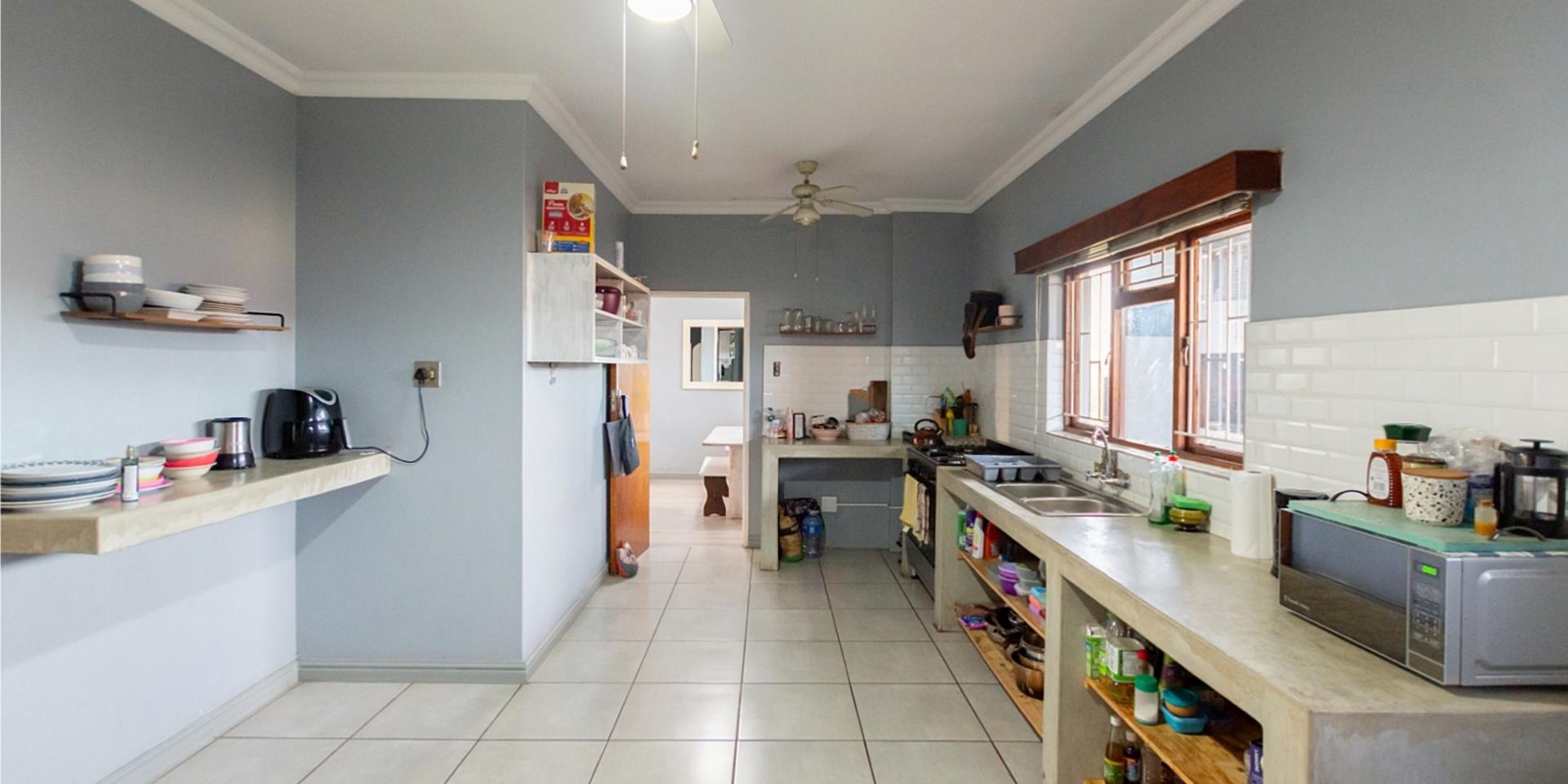Image 5 of 6
