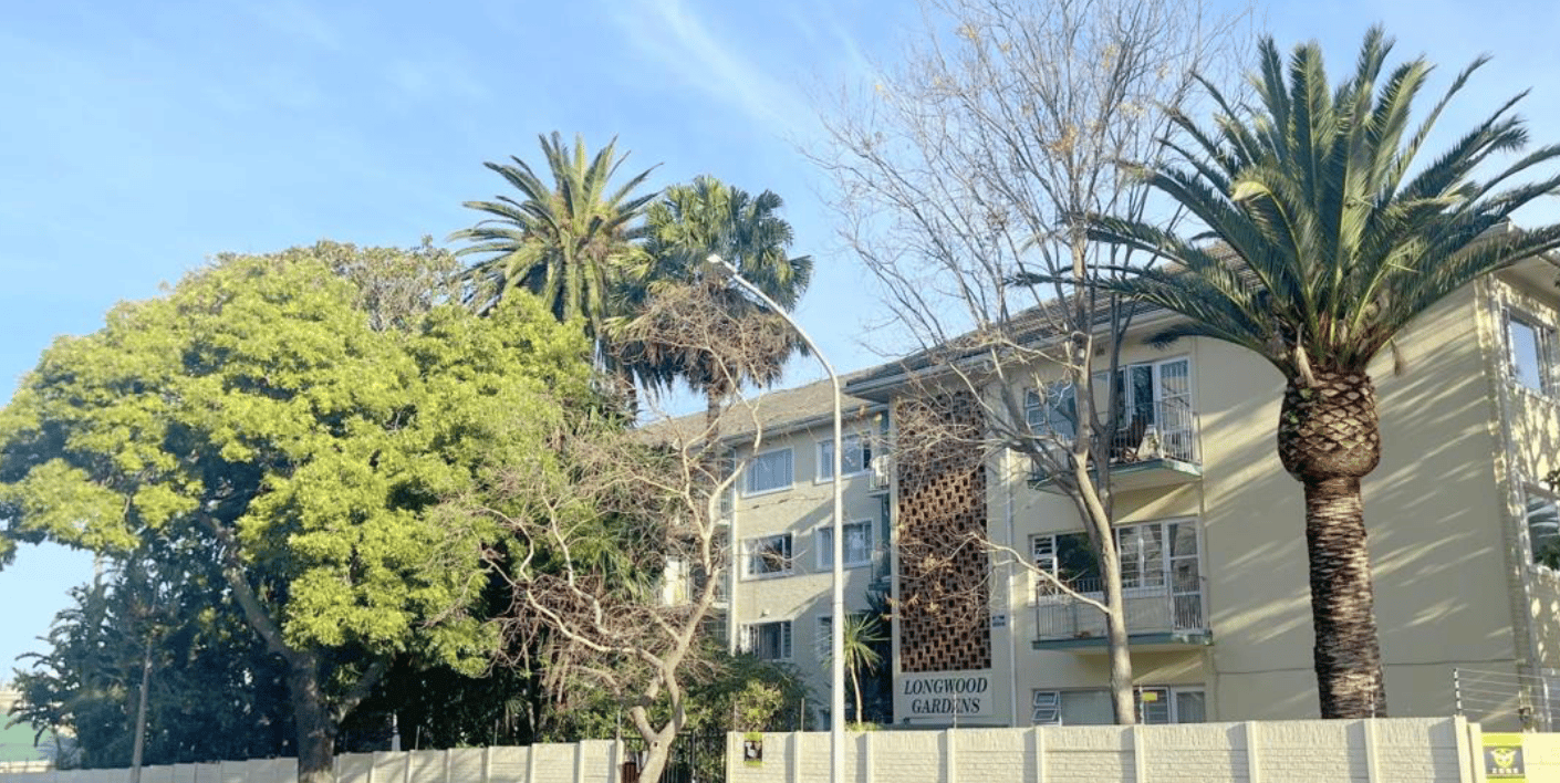 Image 2 of 6