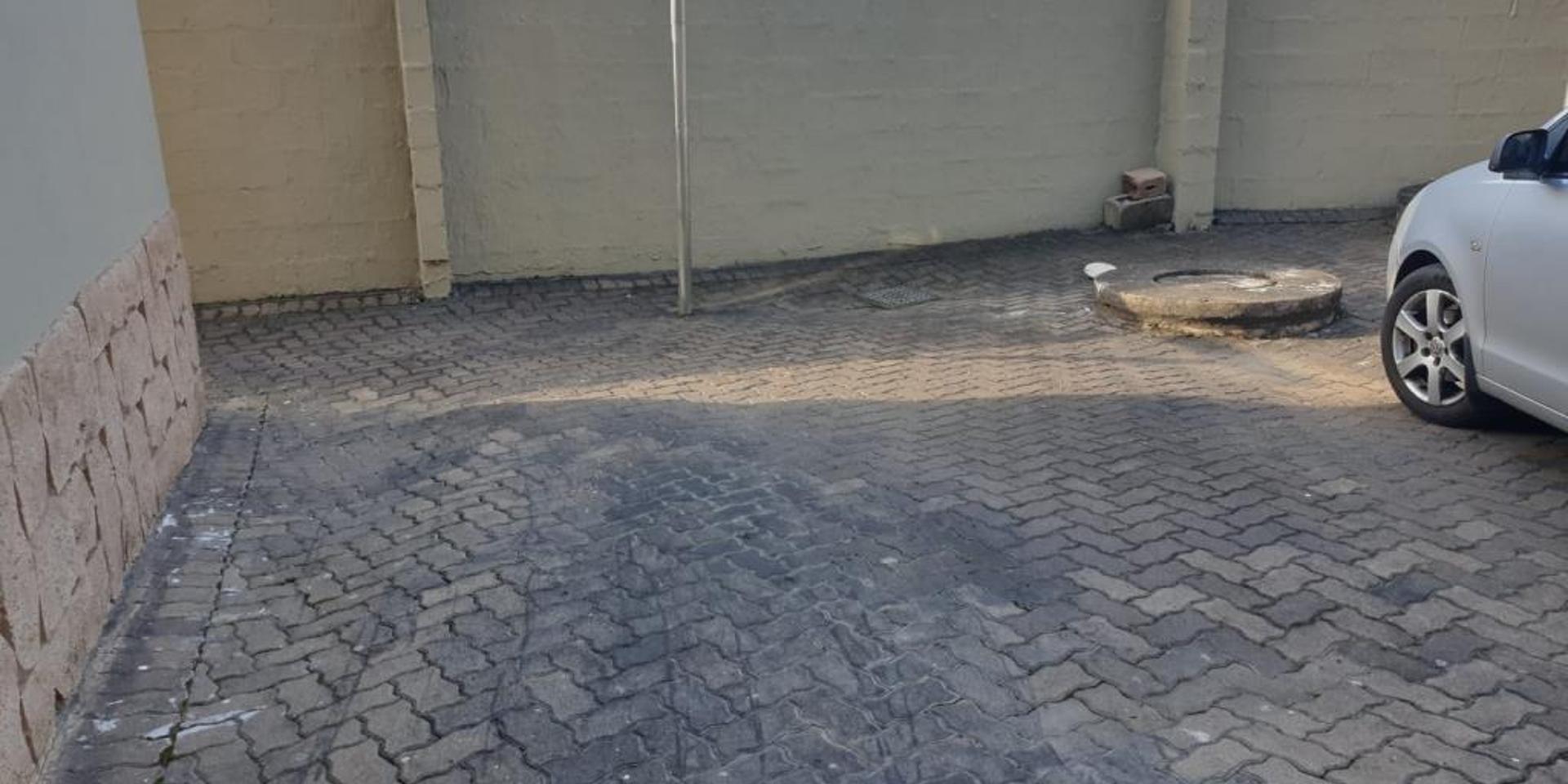 Image 2 of 6