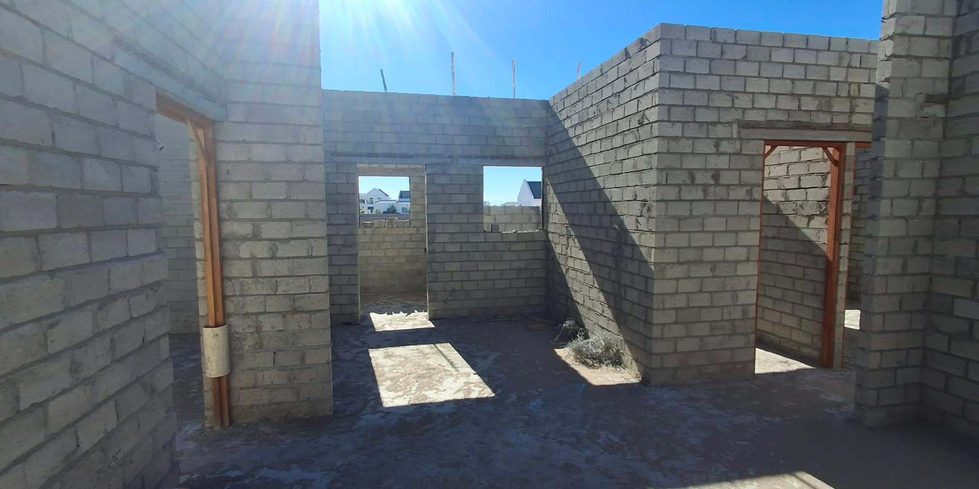 Image 4 of 6