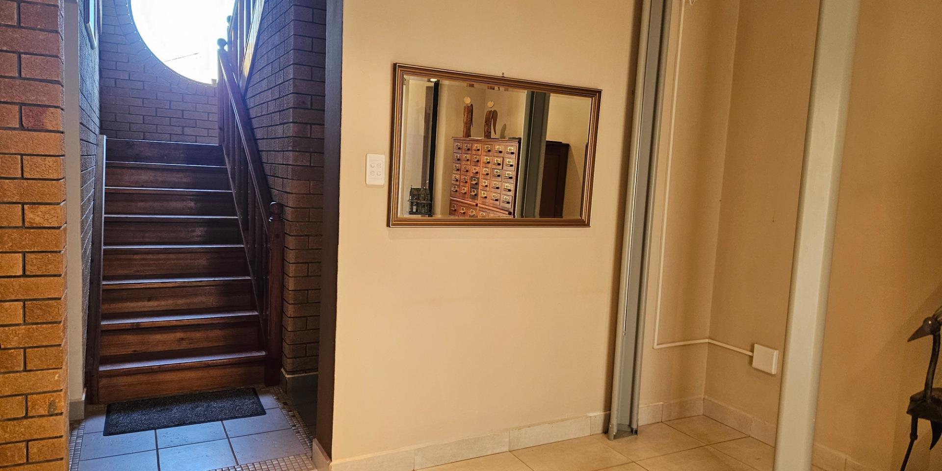Image 5 of 6