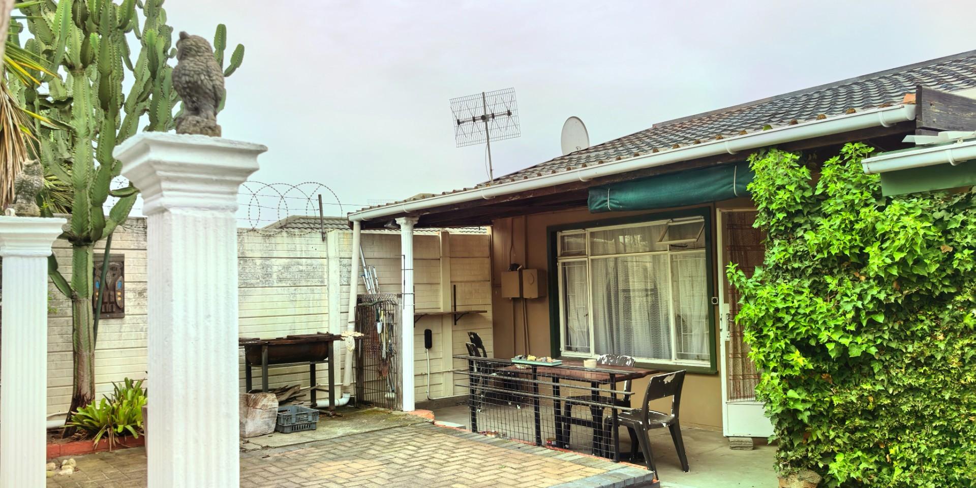 Image 4 of 6