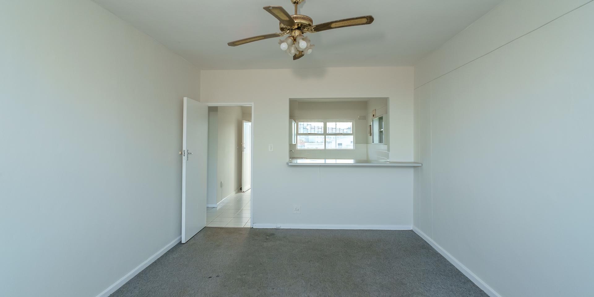 Image 4 of 6