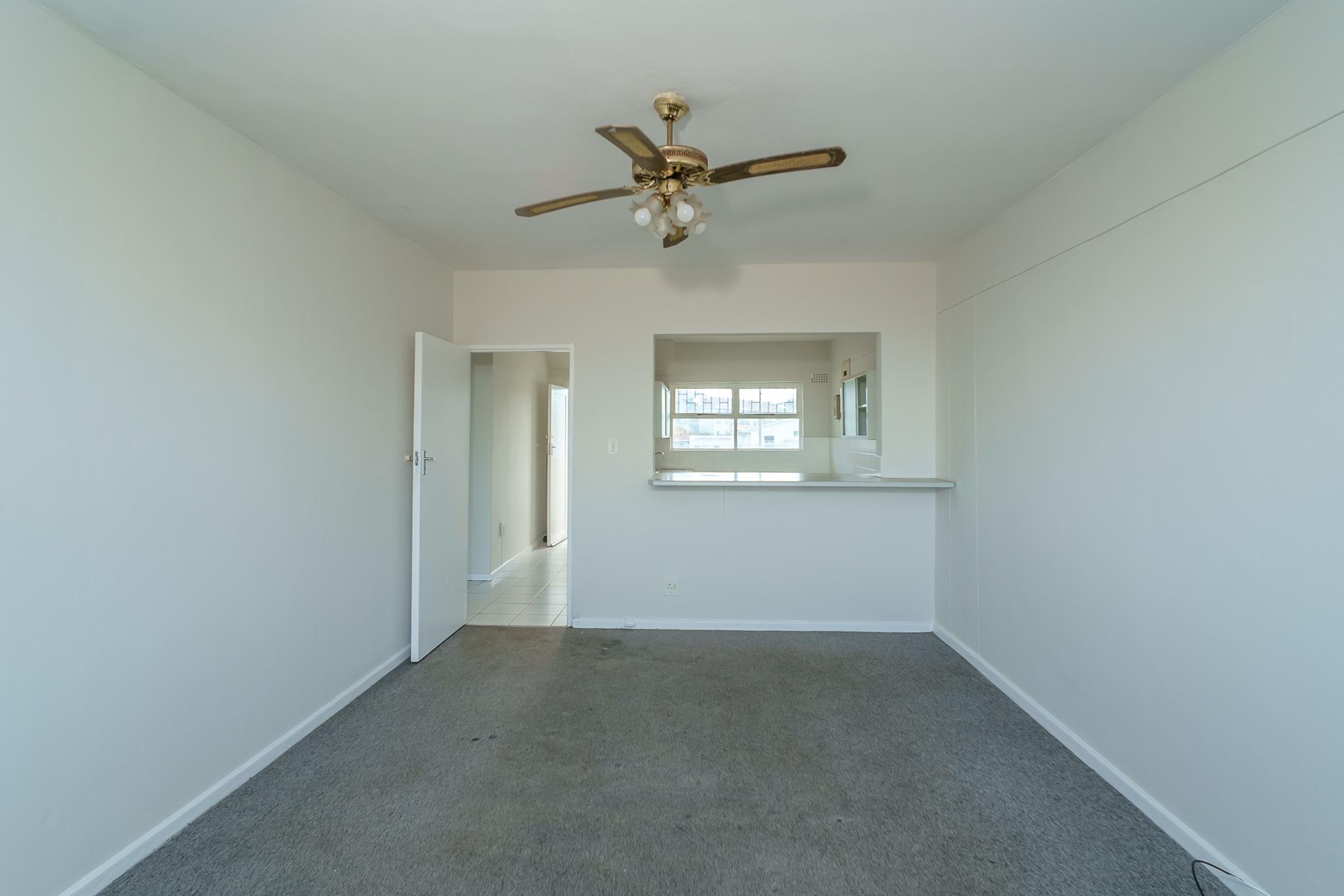 Image 4 of 6