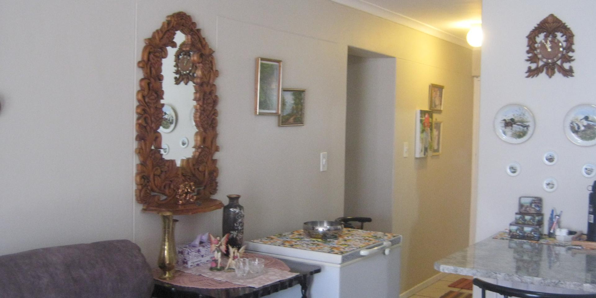 Image 4 of 6