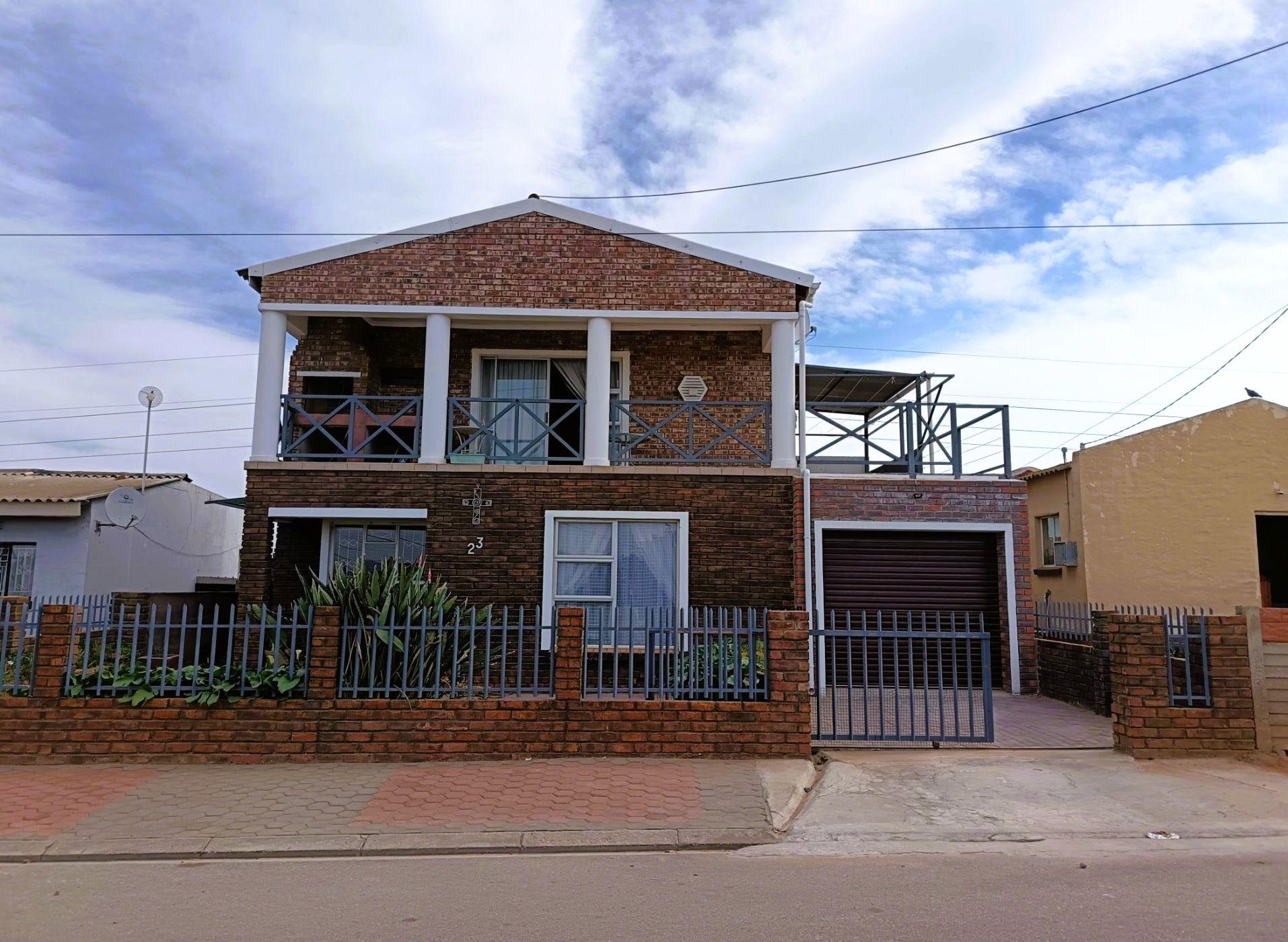 Image 1 of 6