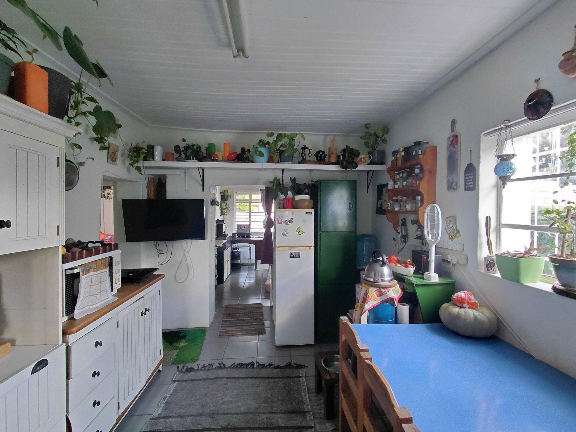 Image 5 of 6