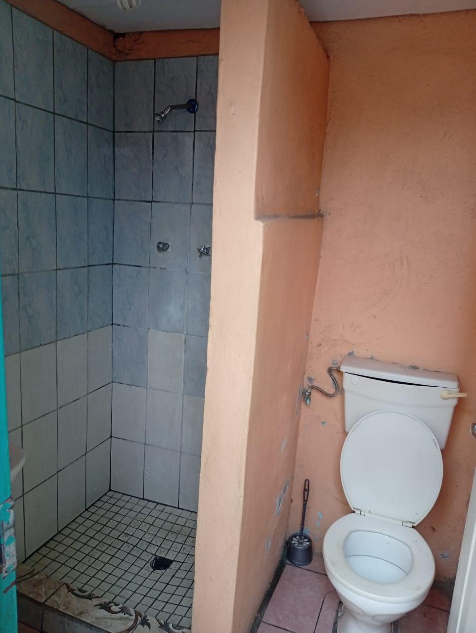 Image 4 of 6