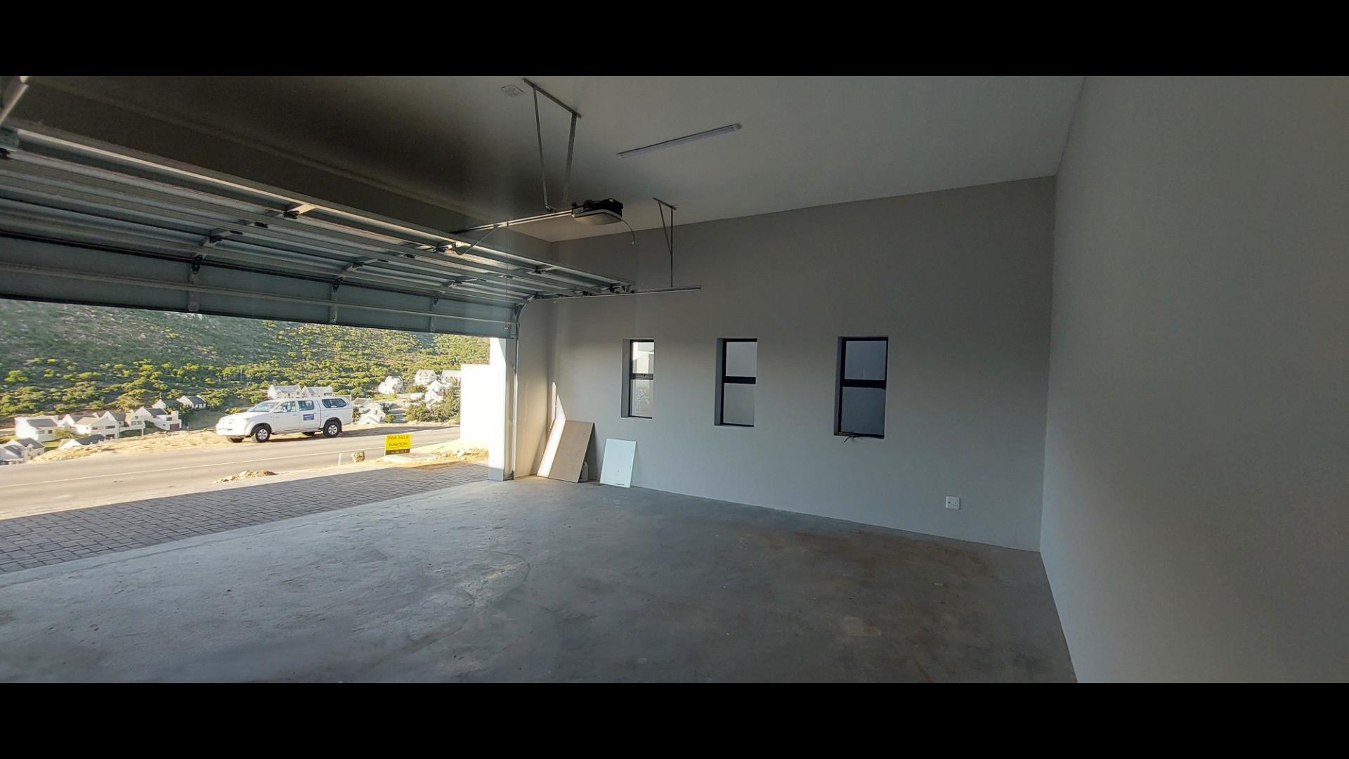Image 2 of 6