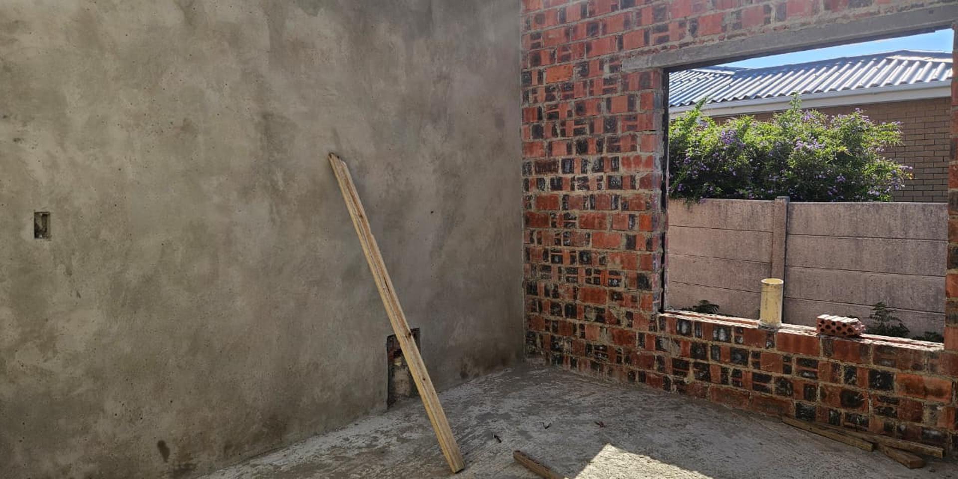 Image 4 of 6