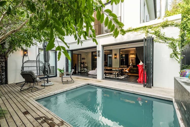 Main property image
