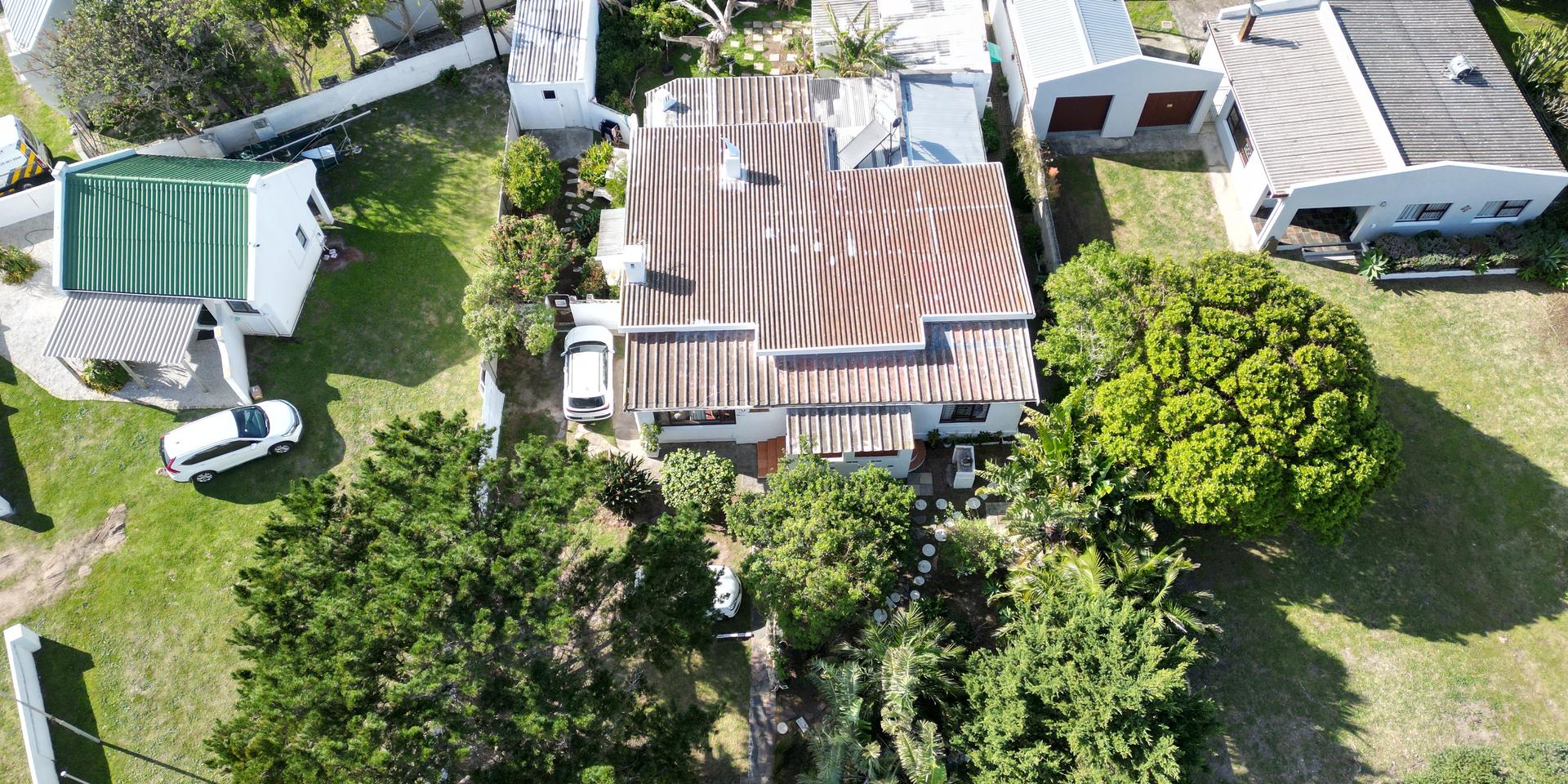 Image 2 of 6