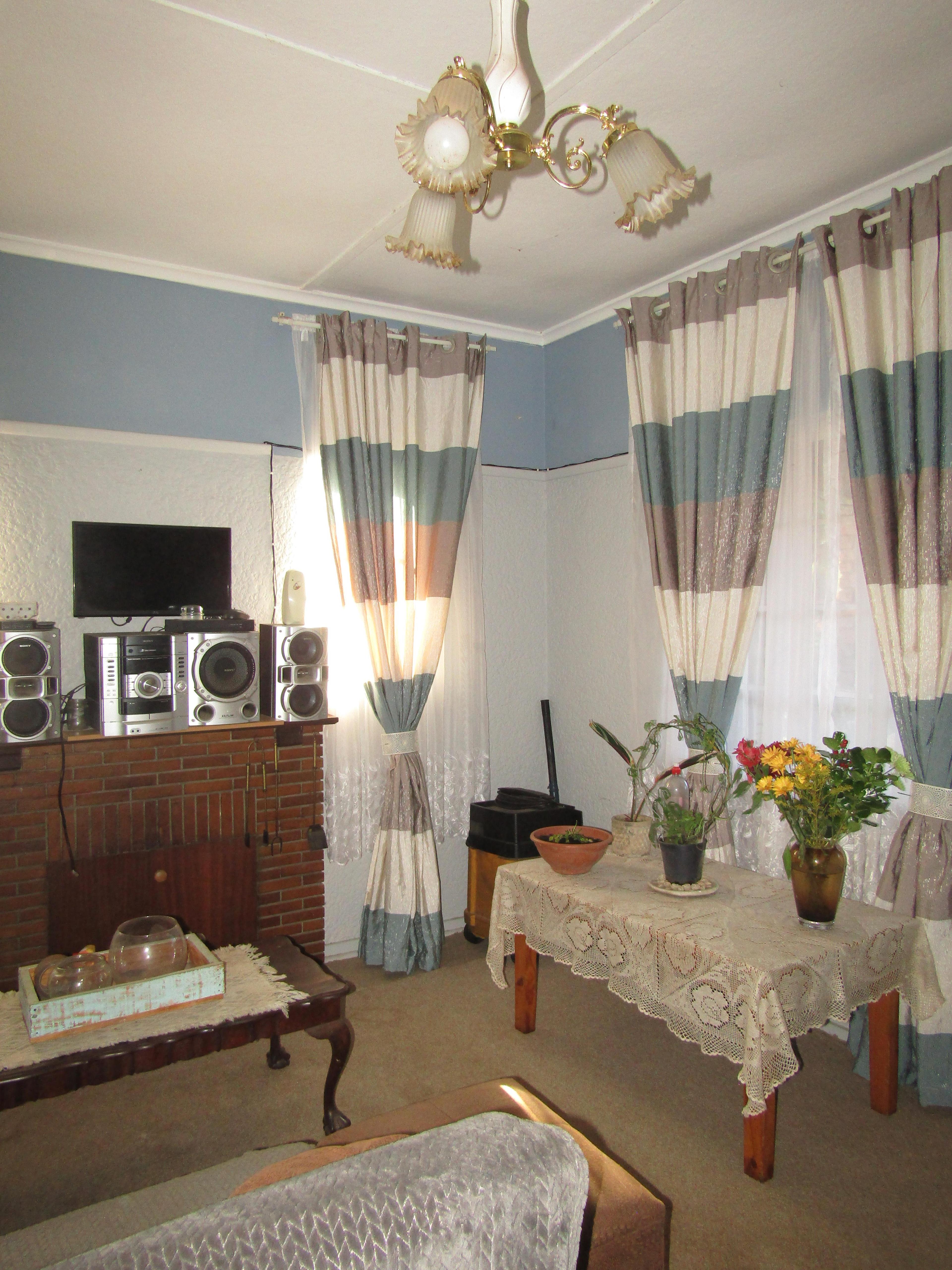 Image 2 of 6