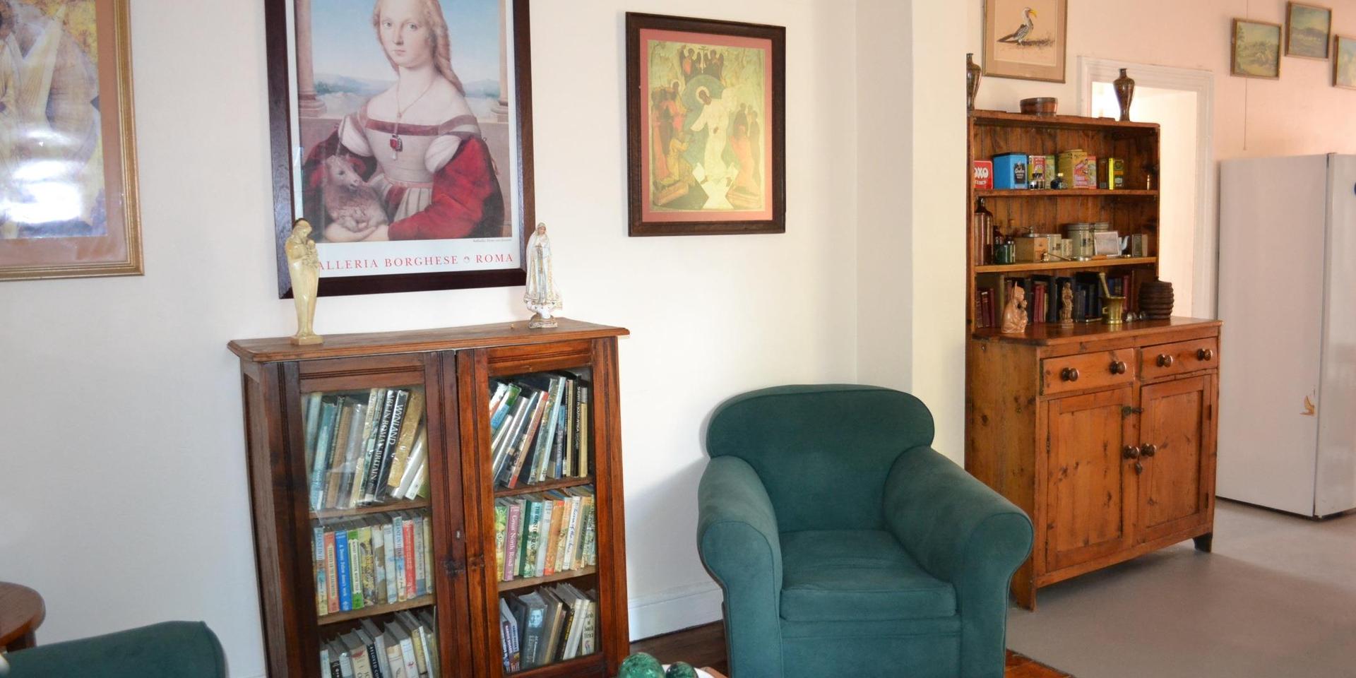 Image 4 of 6