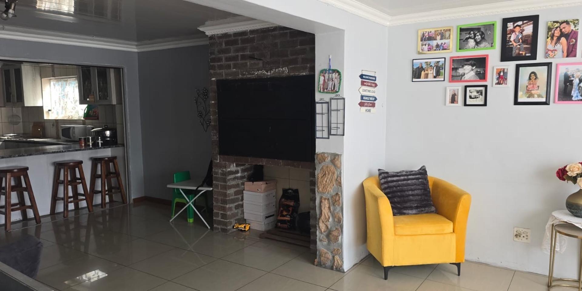 Image 5 of 6