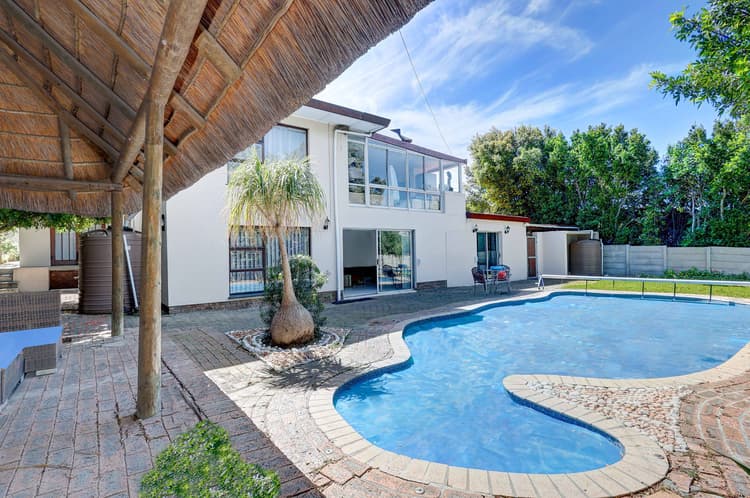Main property image