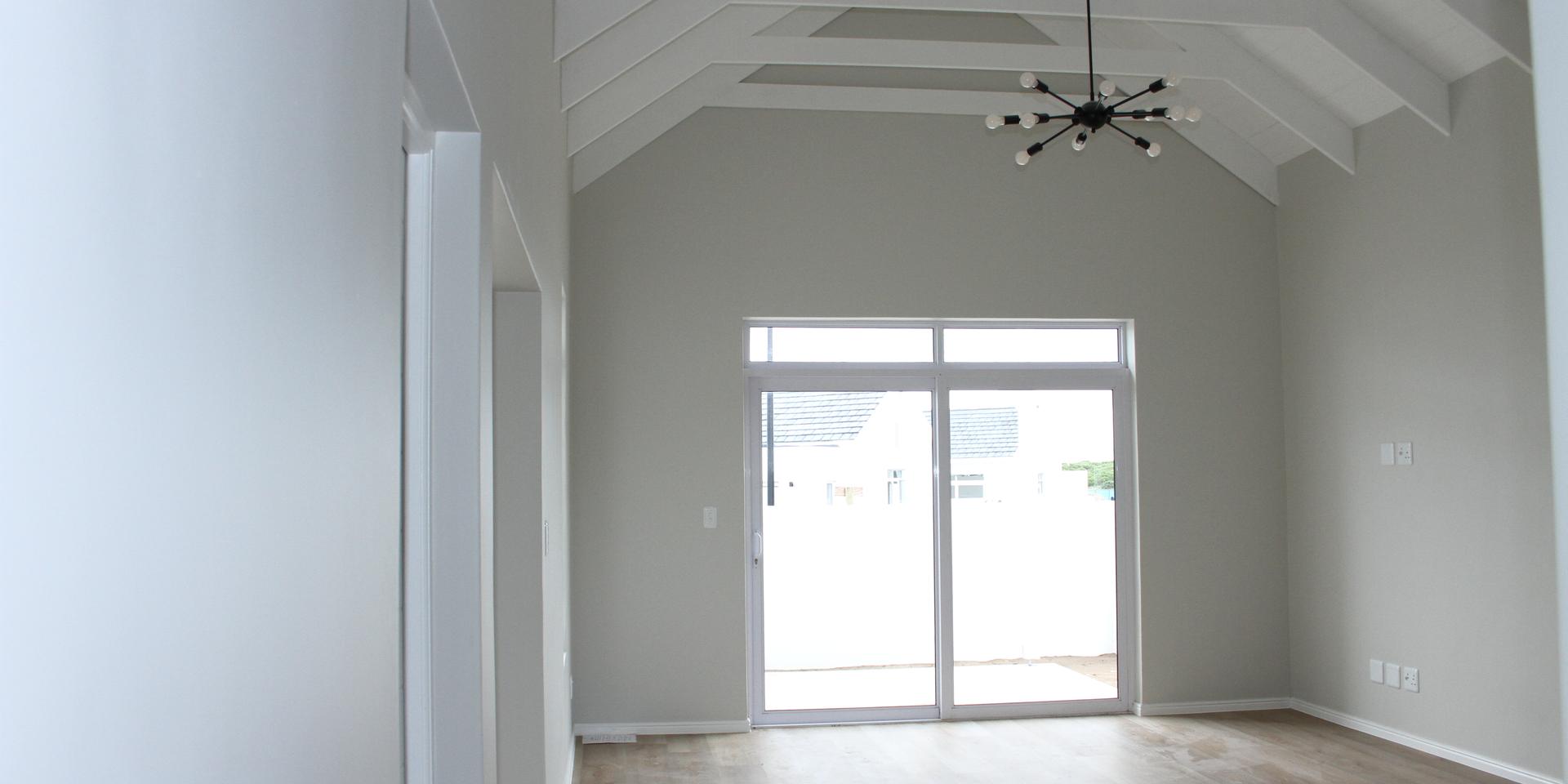 Image 4 of 6
