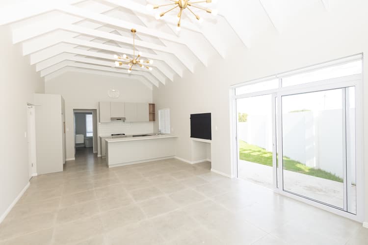 Main property image