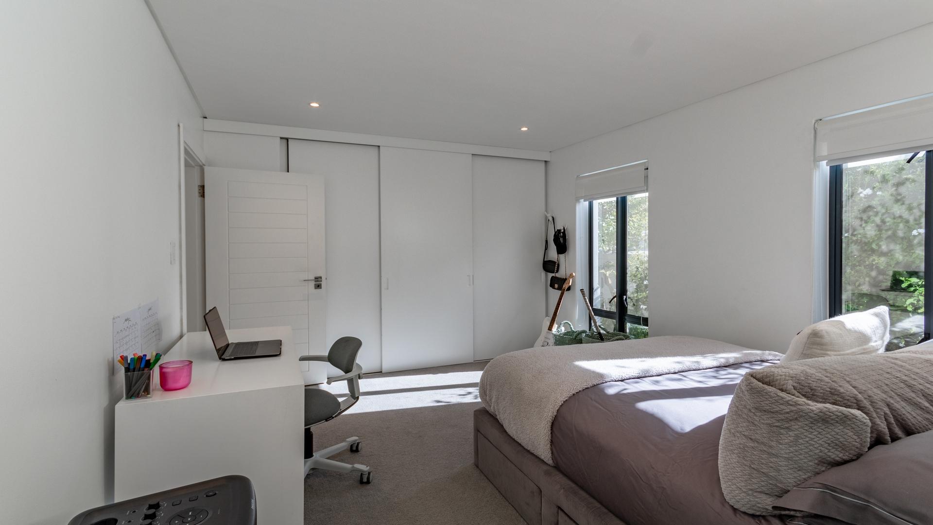 Image 32