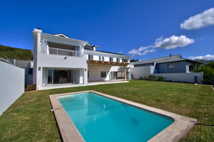 Main property image