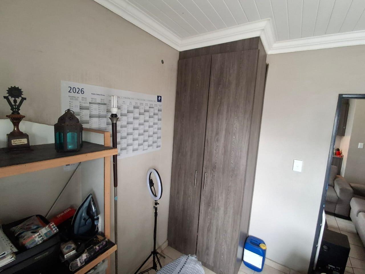 Image 11