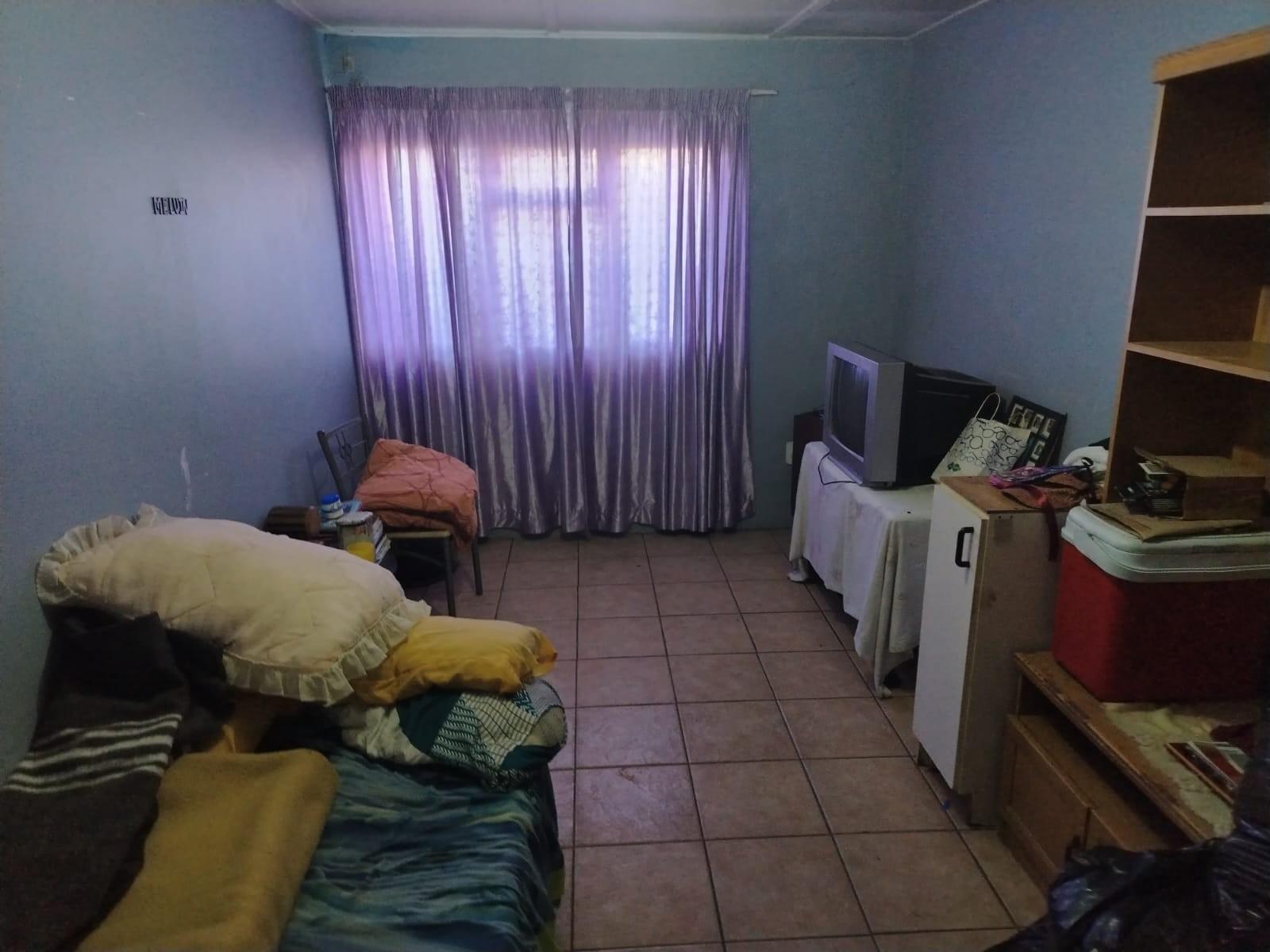 Image 10