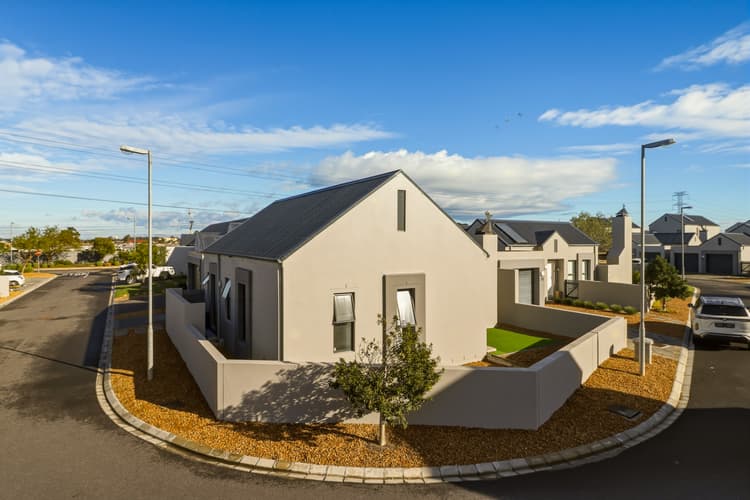 Main property image