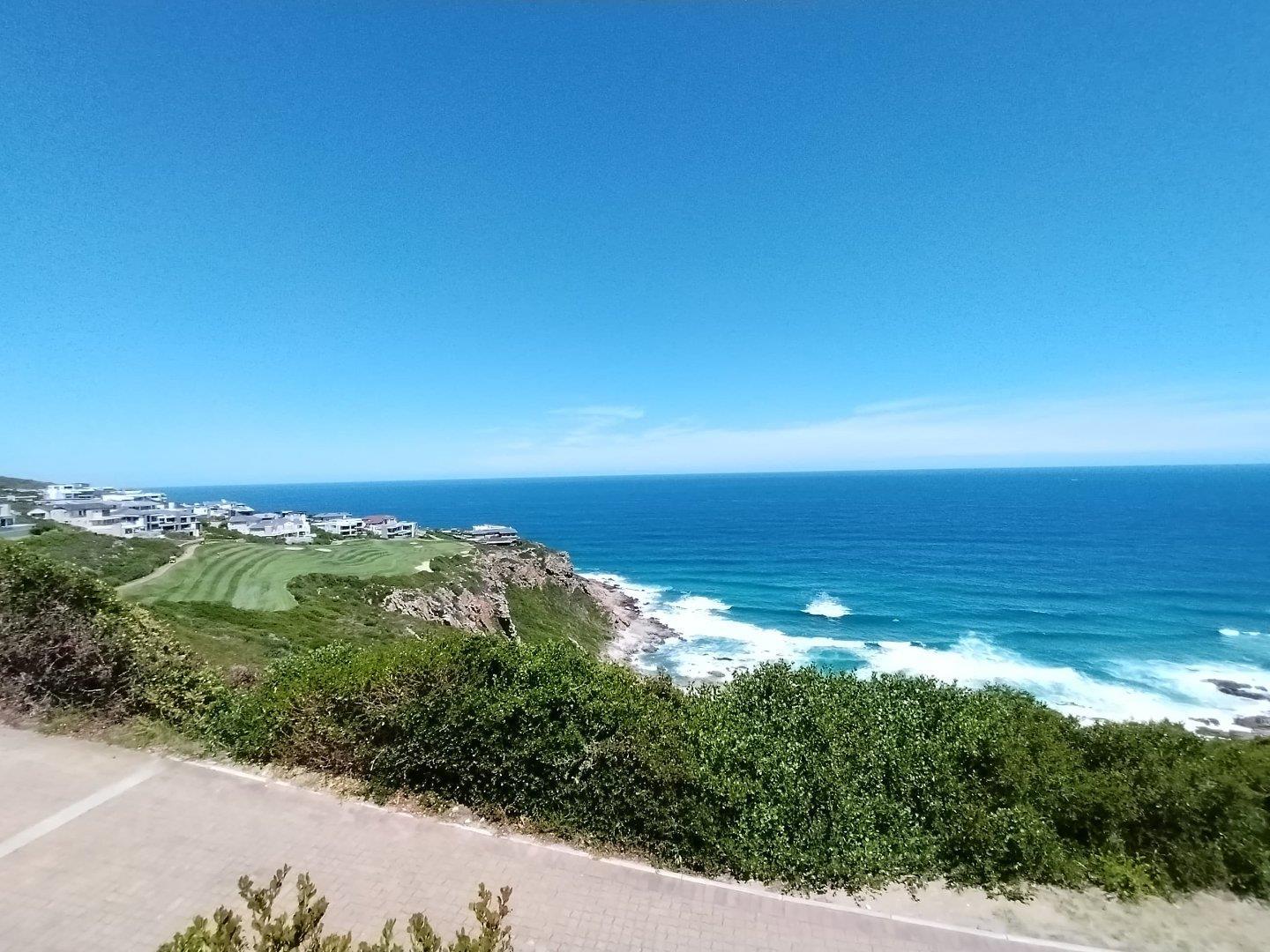 Image 4 of 6