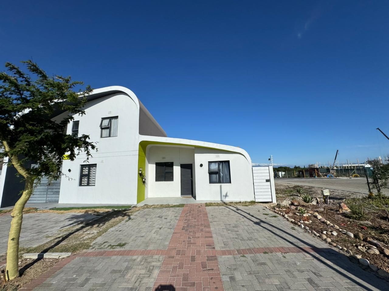 Image 1 of 6