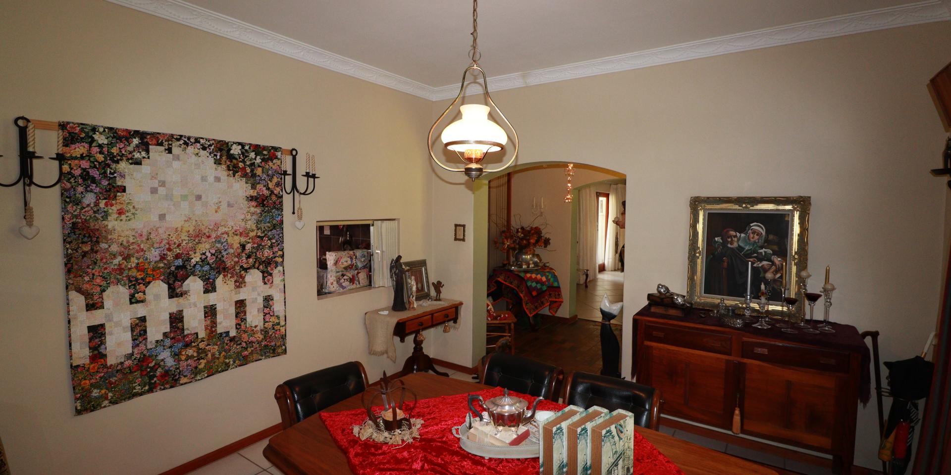 Image 4 of 6