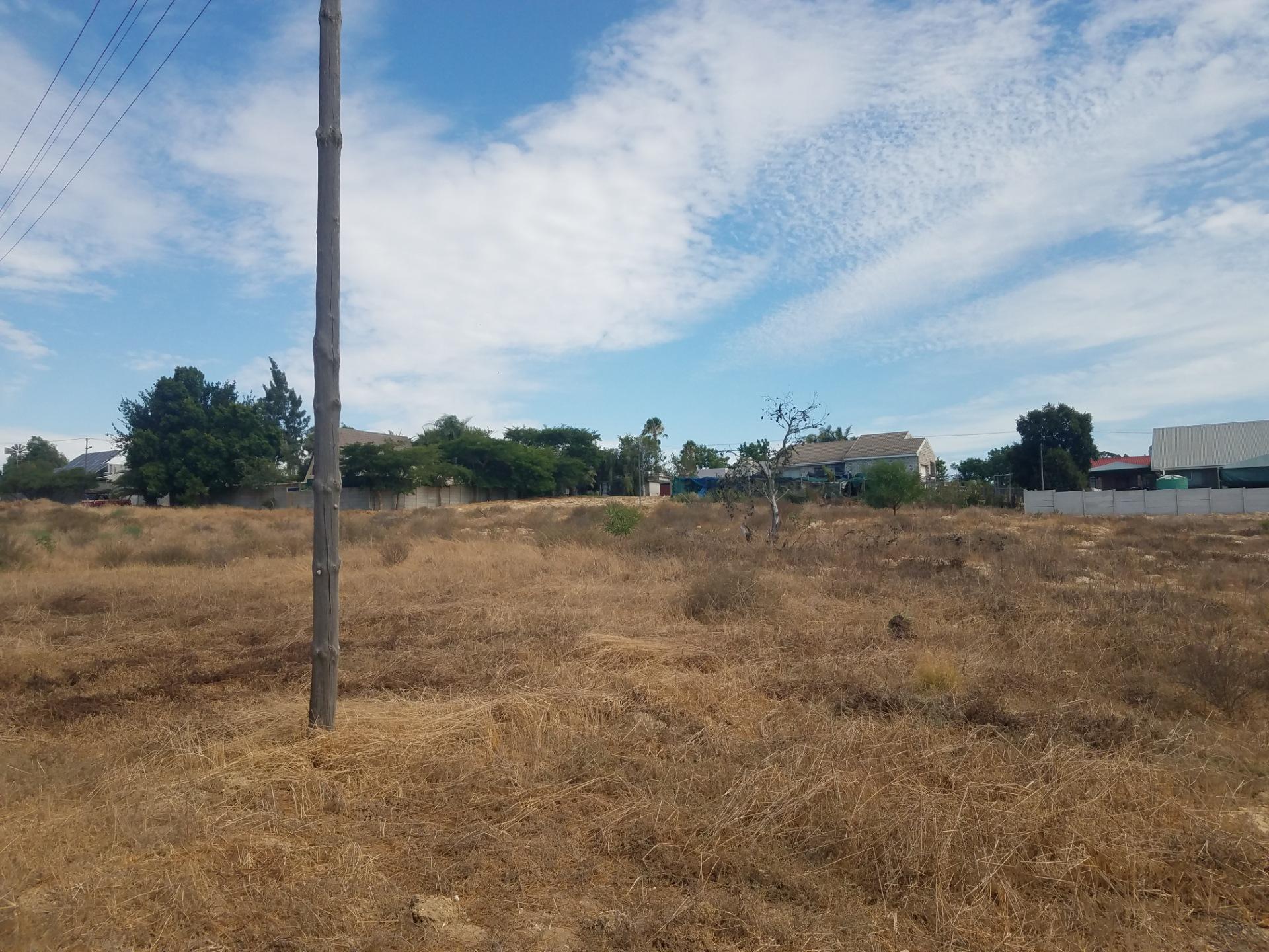 Image 4 of 6