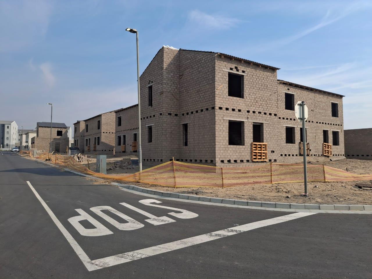 Image 4 of 6