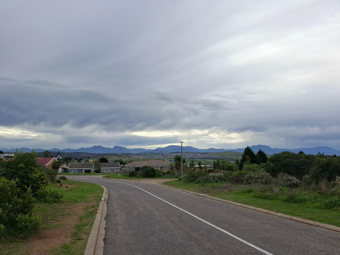 Image 4 of 6
