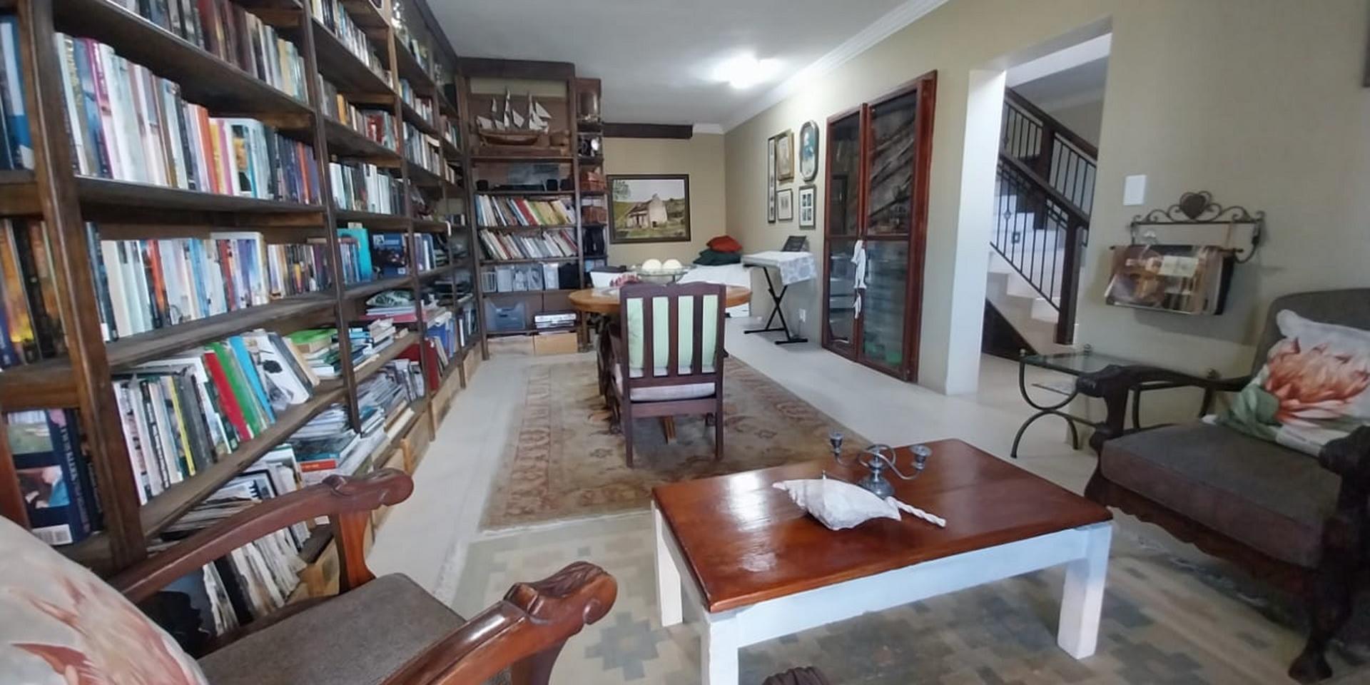 Image 4 of 6