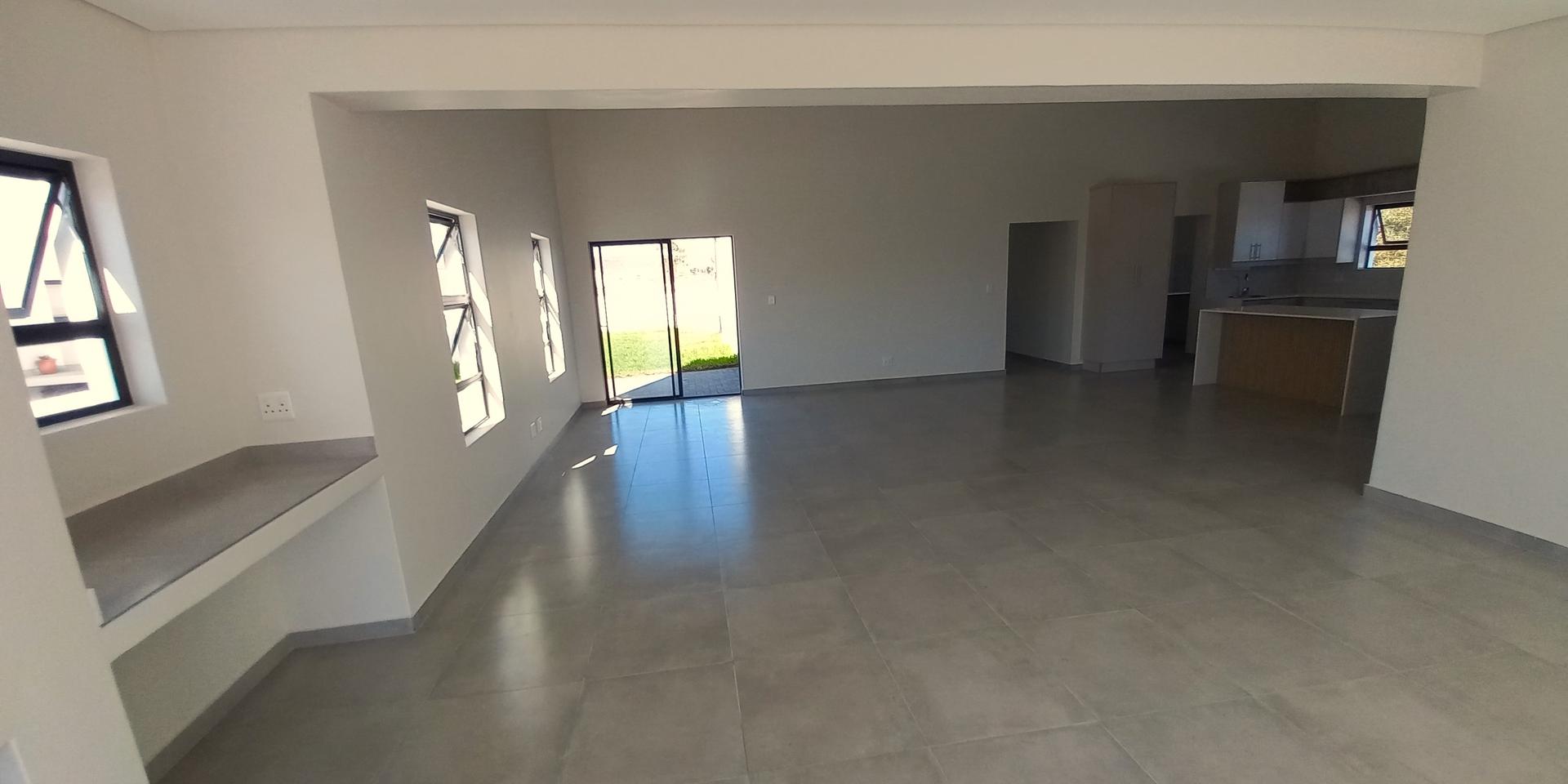 Image 4 of 6