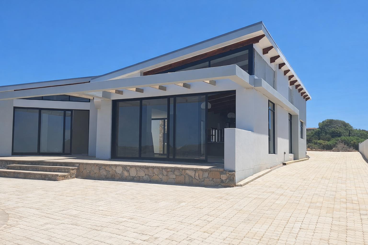 Image 4 of 6