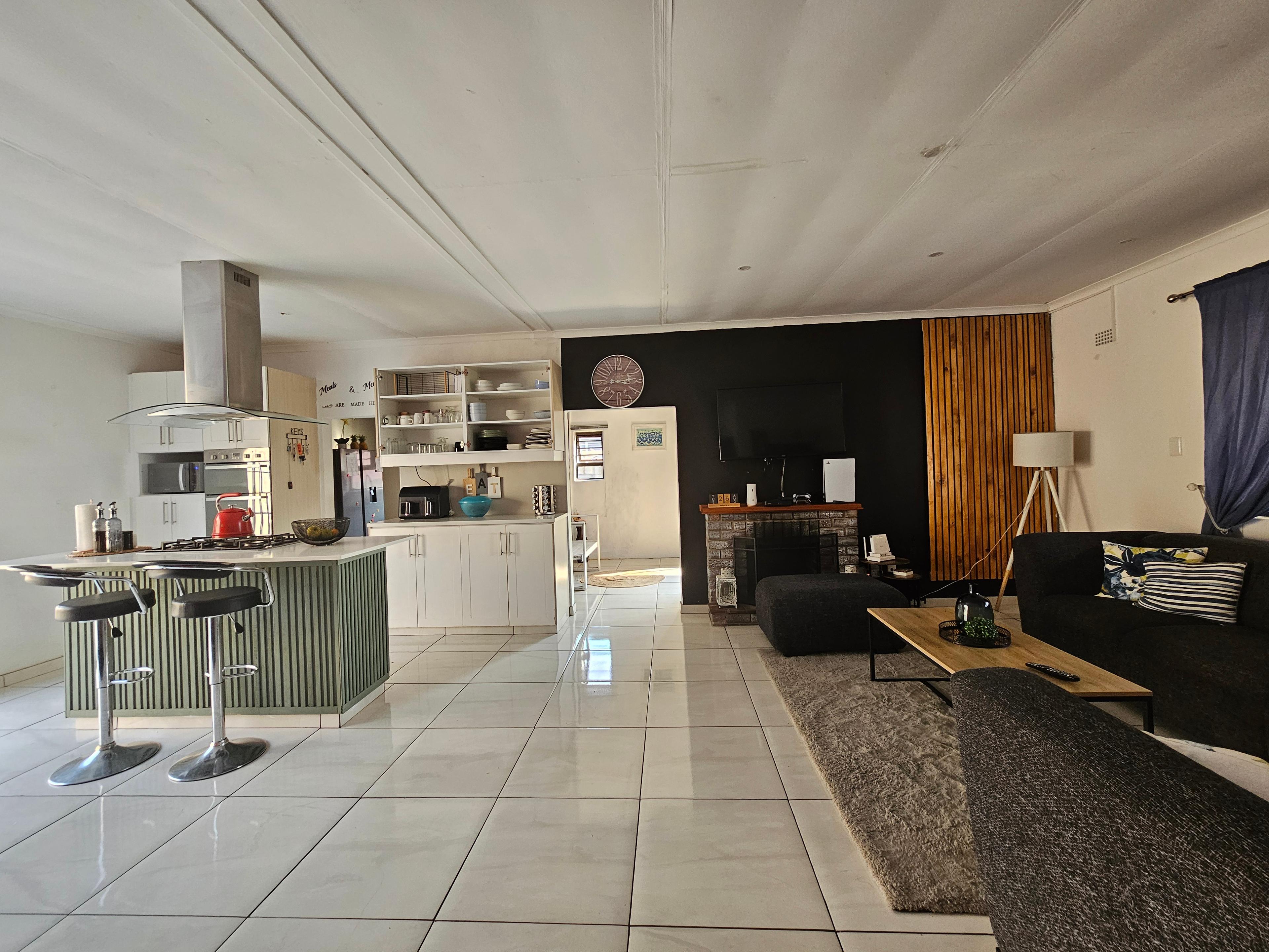 Image 5 of 6