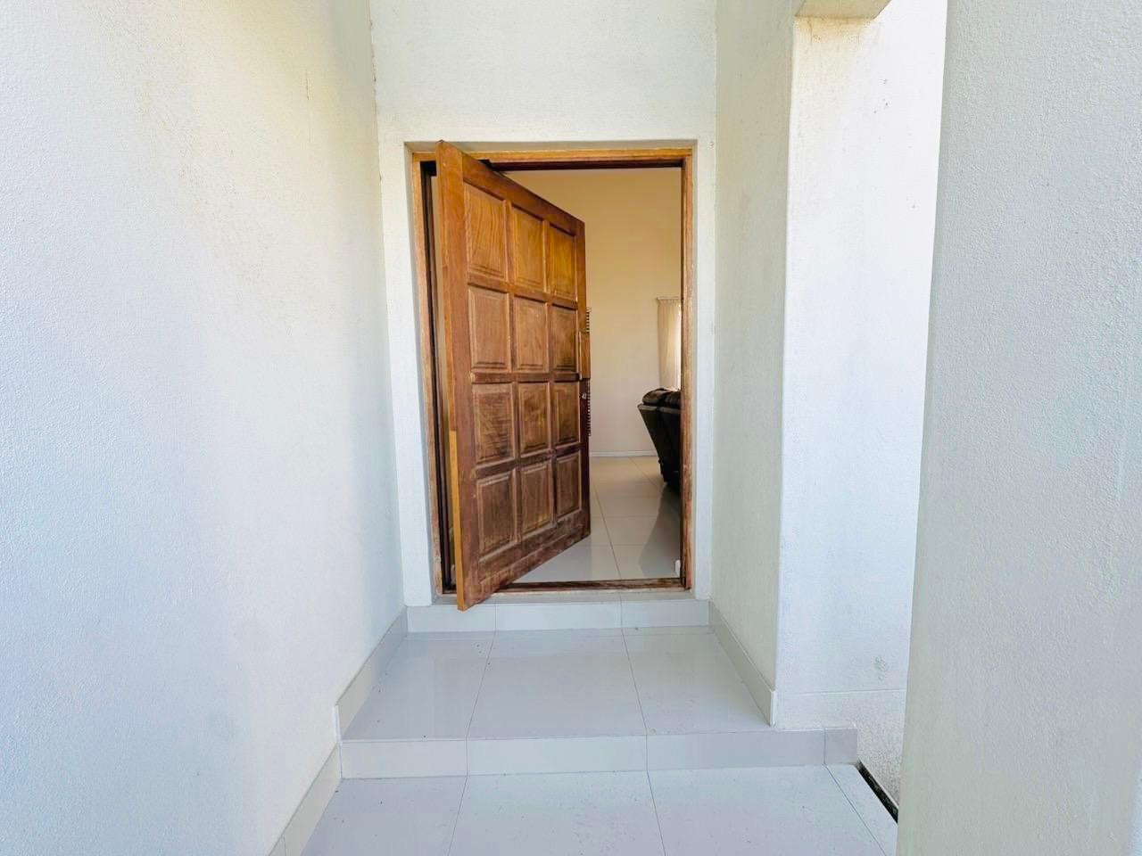 Image 3 of 6