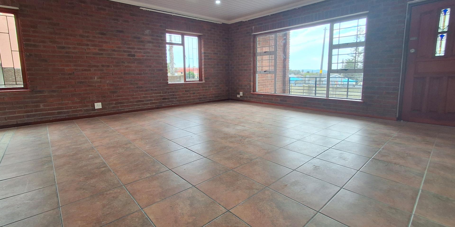 Image 5 of 6