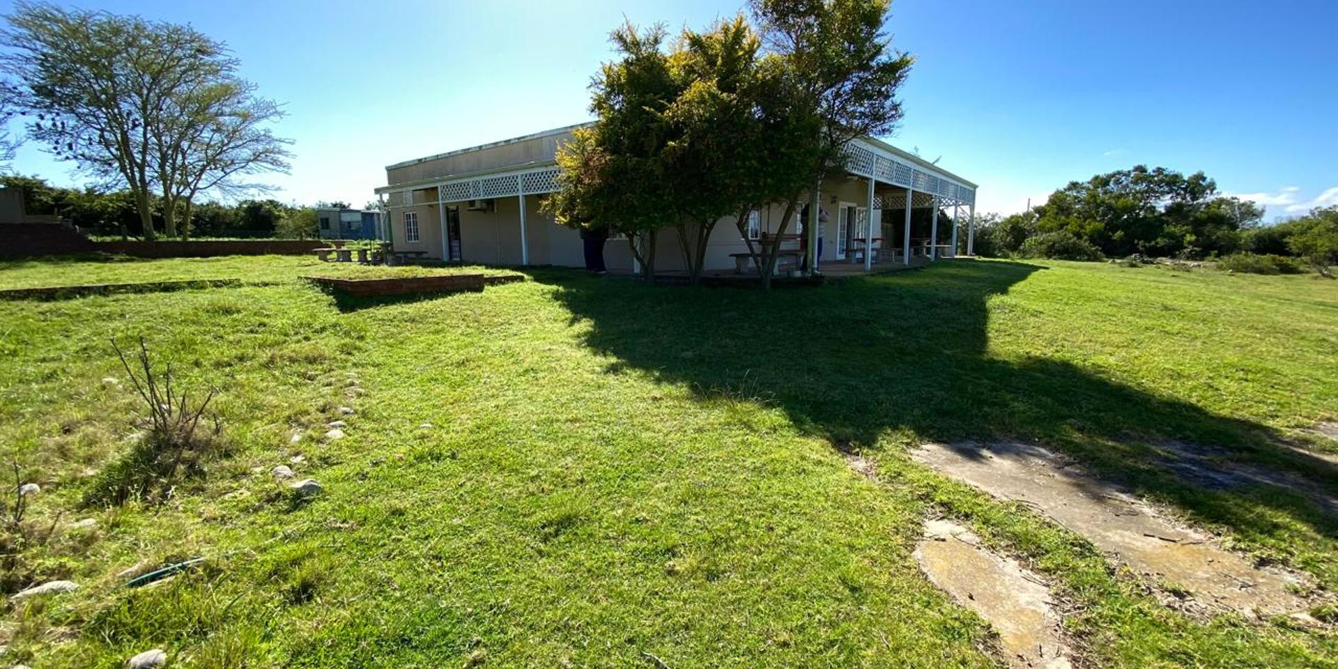 Image 2 of 6
