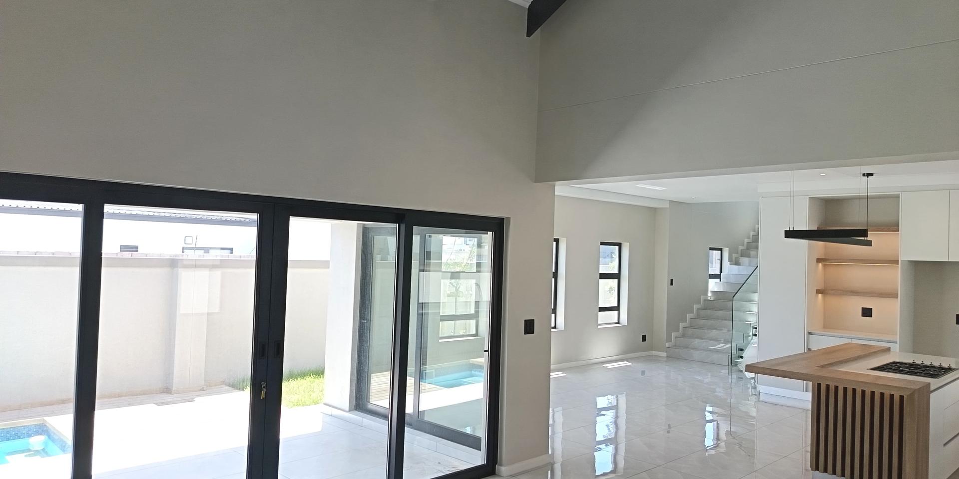 Image 3 of 6