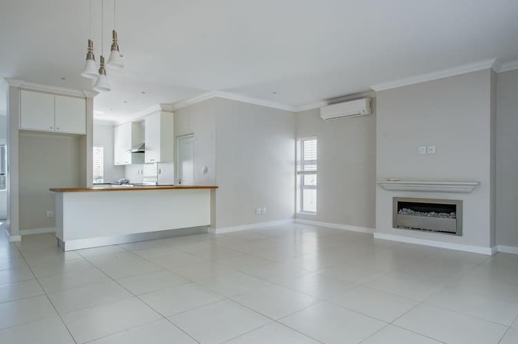 Main property image