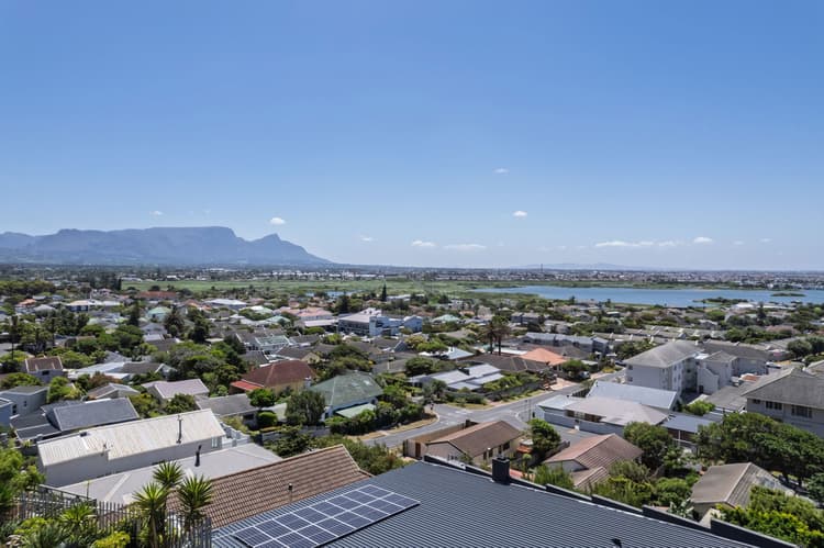 Main property image