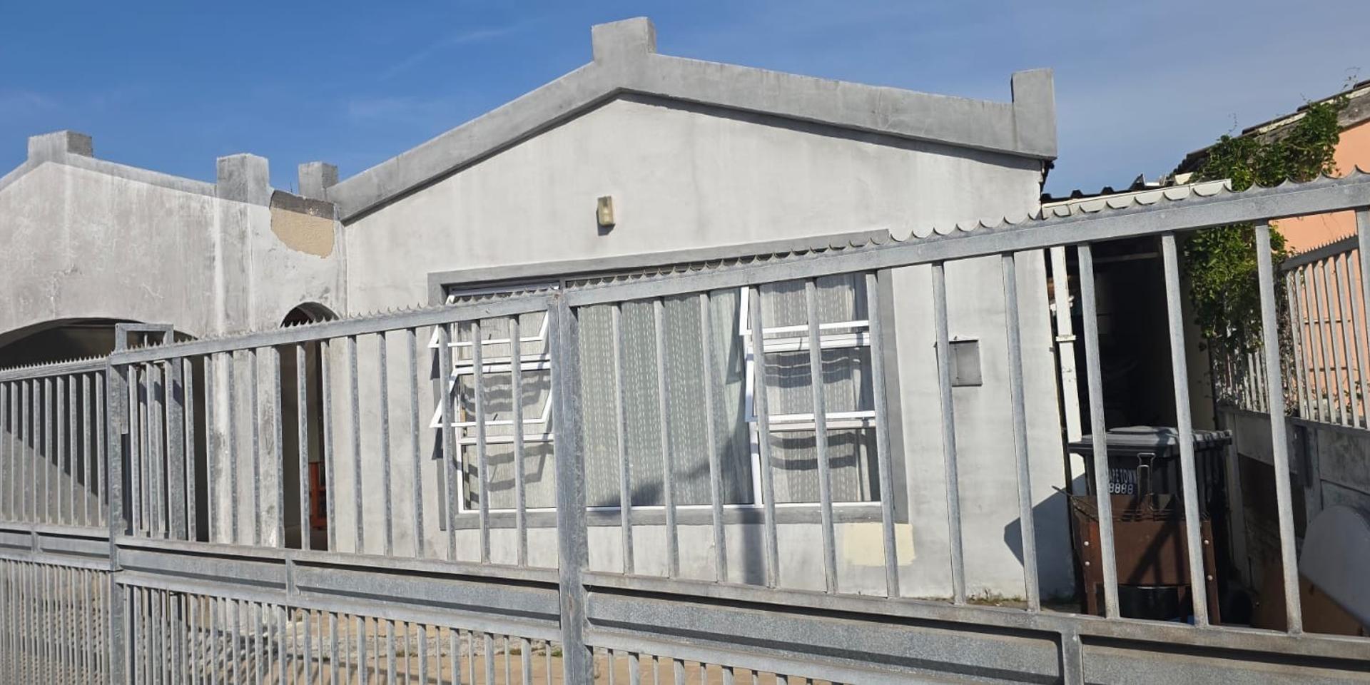 Image 1 of 6