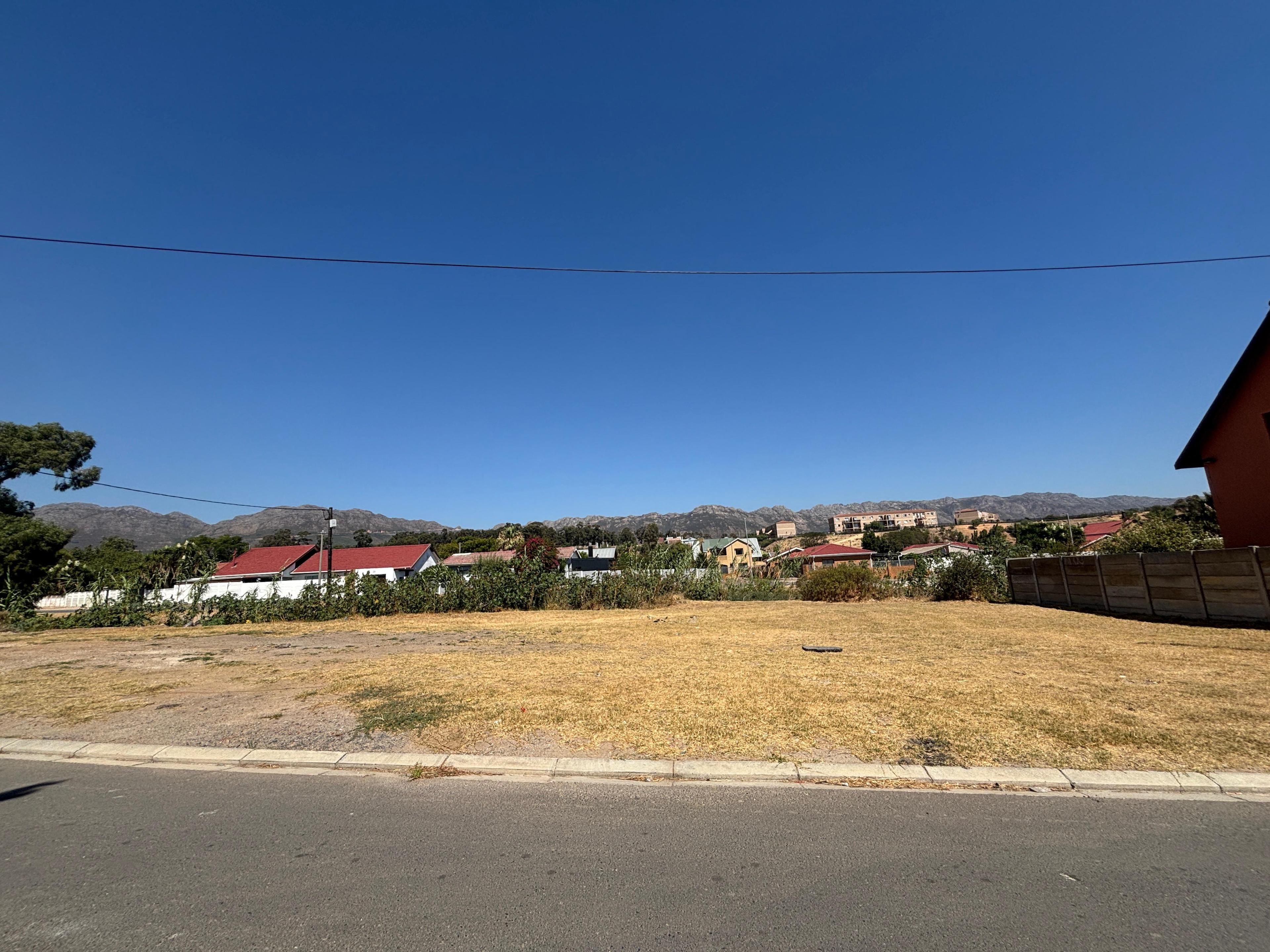 Image 4 of 6