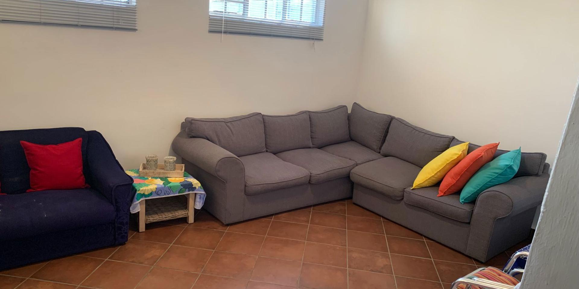 Image 2 of 6