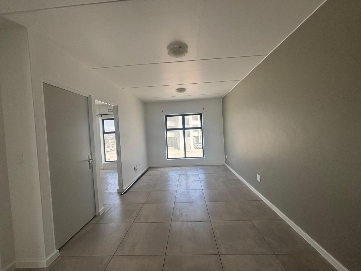 Image 2 of 6