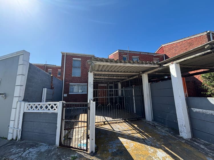 Main property image