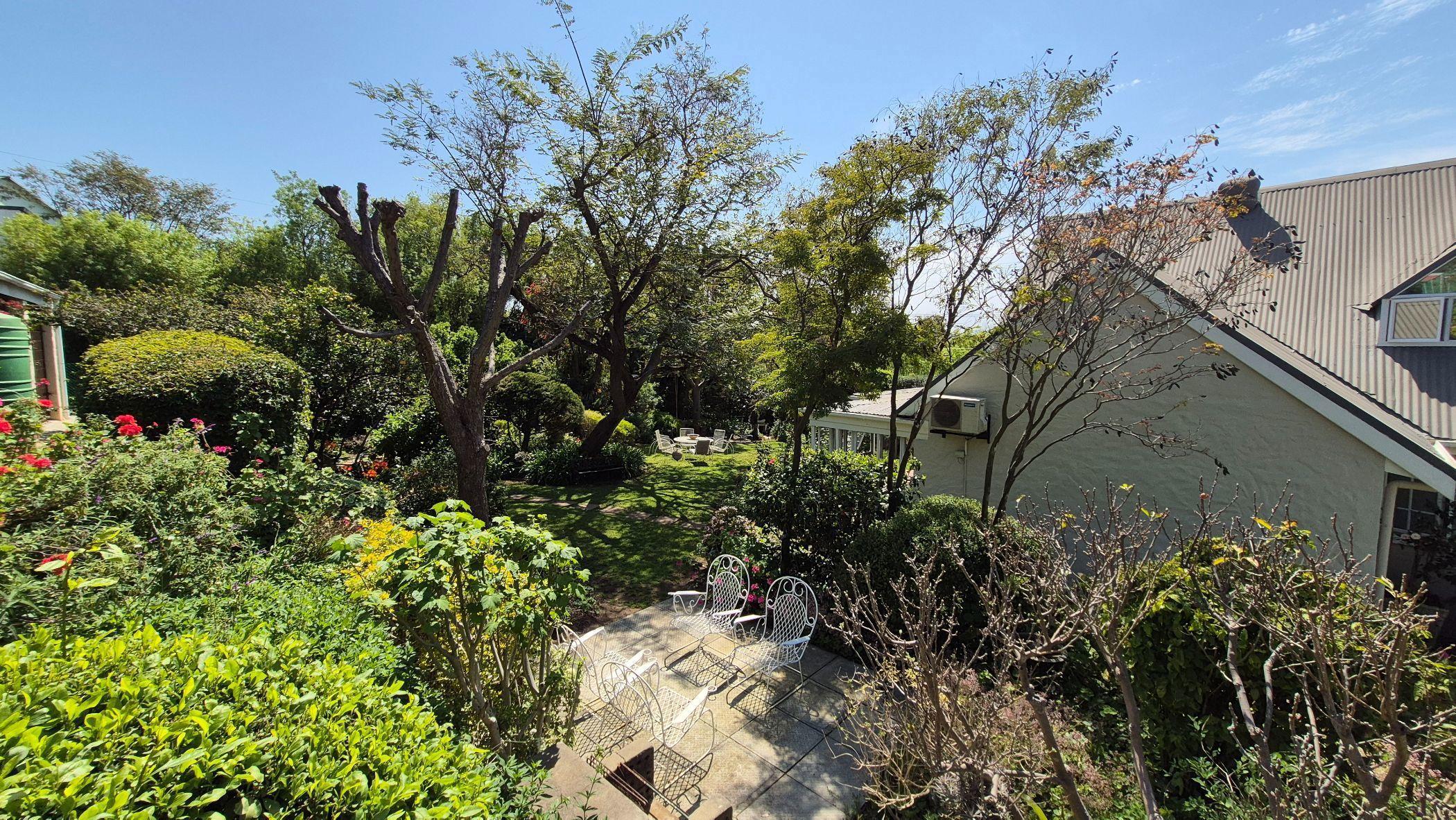 Image 4 of 6